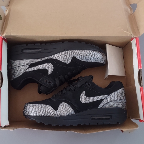 NIKEWmns Air Max 1 Premium - Picture 1 of 14